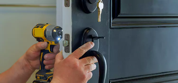 Commercial Door Lock Installation Panama City